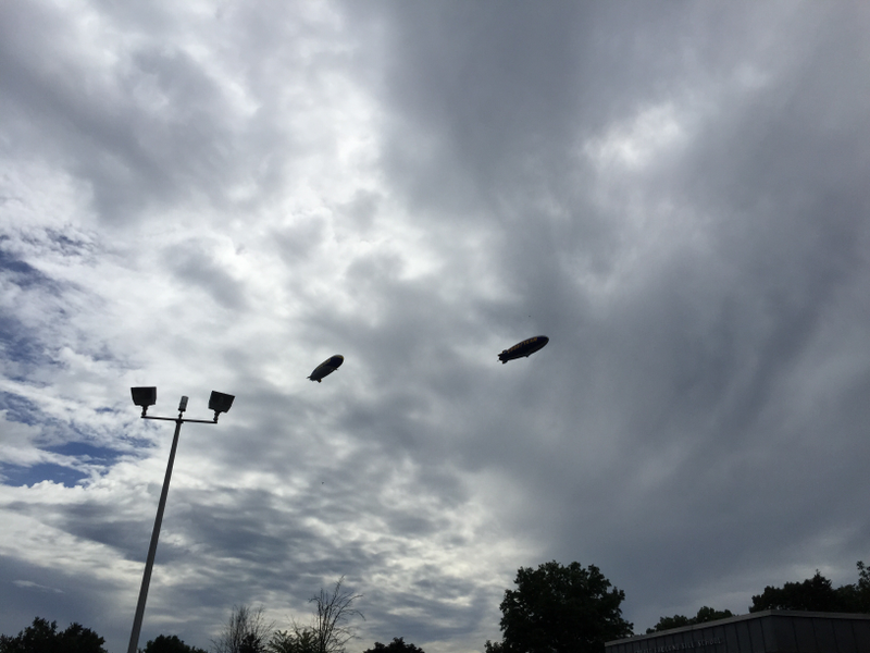 Illustration for article titled Airships in Formation